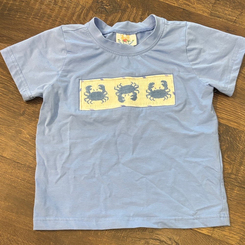 Light Blue Short-Sleeve Crab Appliqué Tee for Kids